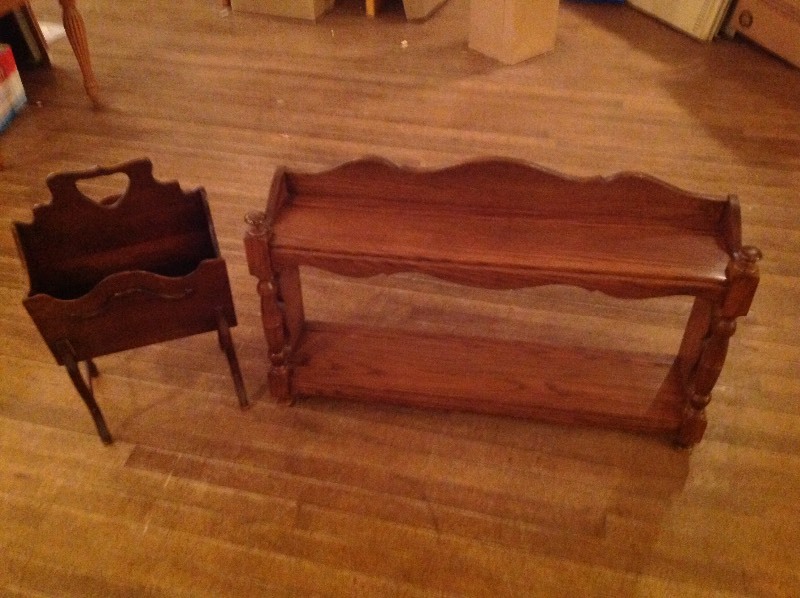 lot 83 image: Oak Shelving Unit & Magazine Rack