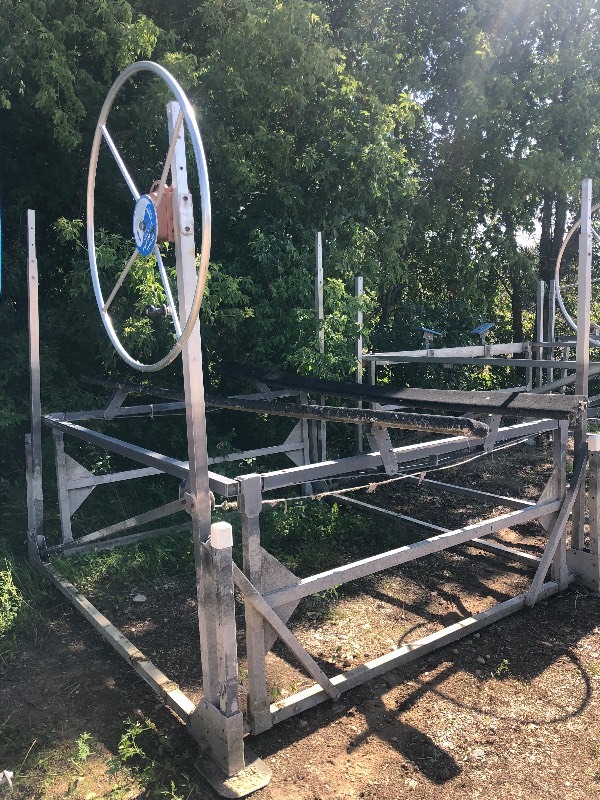 lot 6 image: Hewitt Cantilever