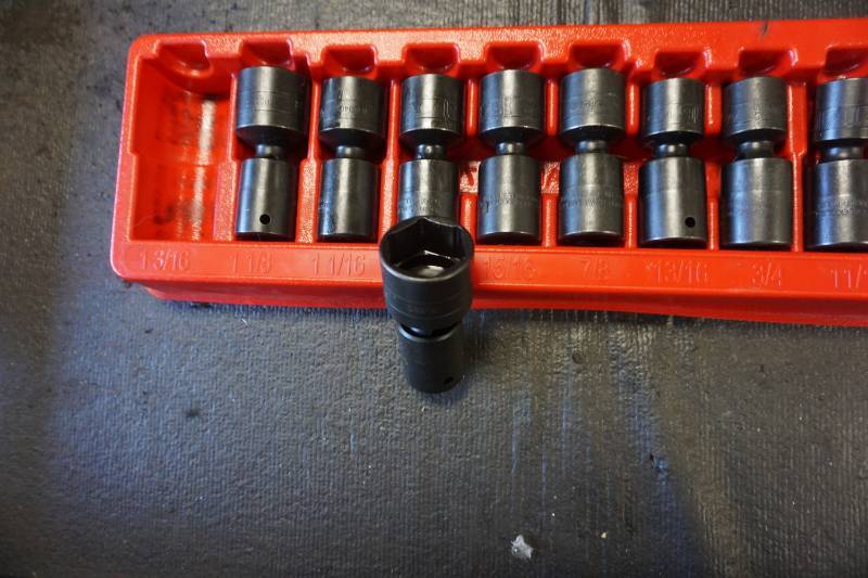 lot 9 image: Snap On Tools 12 PC Flank Drive Swivel Head Impact Wrench Socket Set