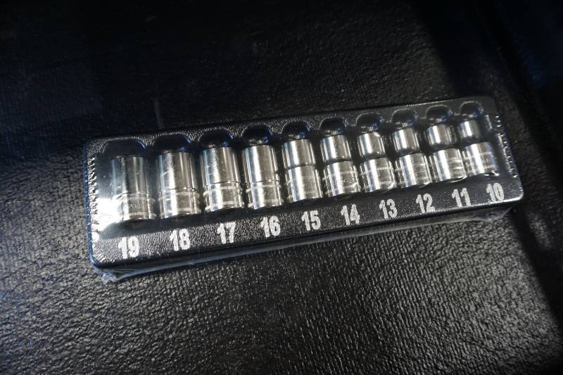 lot 11 image: Snap On Tools Model PAKTYMYA172 10 PC Metric Socket Set