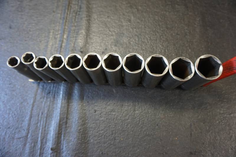 lot 18 image: Craftsman 11 PC Socket Set