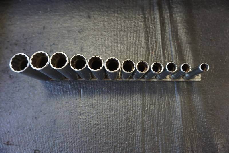 lot 24 image: Snap On Tools 12 PC Metric Deep Impact Socket Set With Magnetic Base Holder