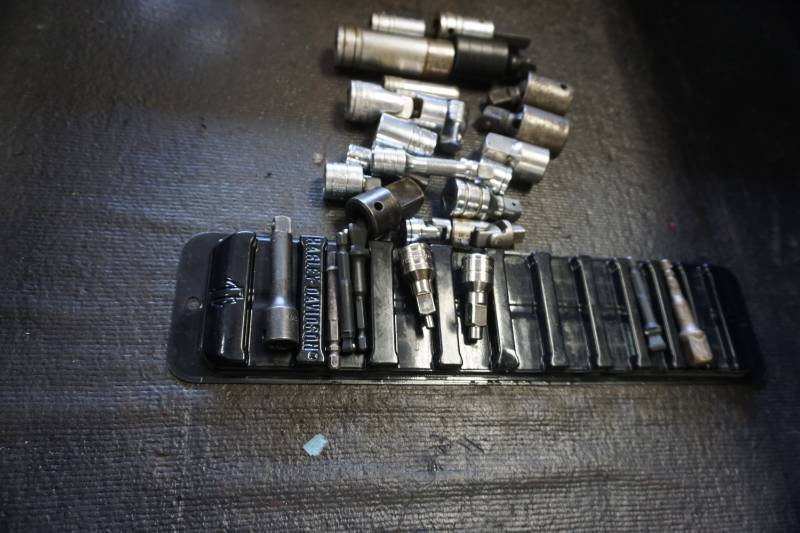 lot 66 image: Snap On Tools Flex Head Socket Extensions With Magnetic Holder