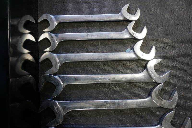 lot 79 image: Snap On Tools 6 PC Angle Head Open End Wrenches