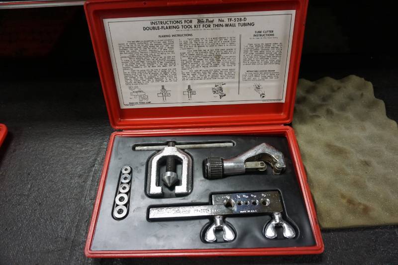 lot 137 image: Blue Point Tools Model TF528D Double Flaring Tool Kit With Case