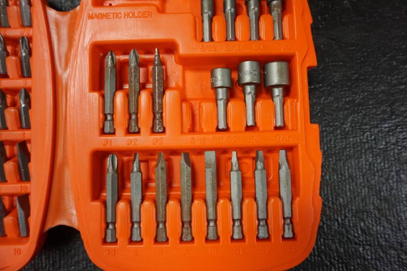 lot 195 image: Black & Decker Drill Bit Driver Set With Case