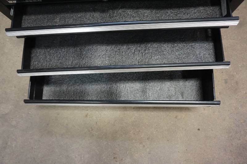 lot 210 image: Craftsman Limited Edition 3 Drawer Tool Box