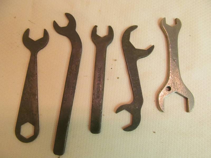 lot 60 image: vintage specialty wrenches