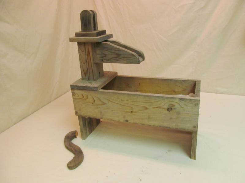 lot 78 image: planter