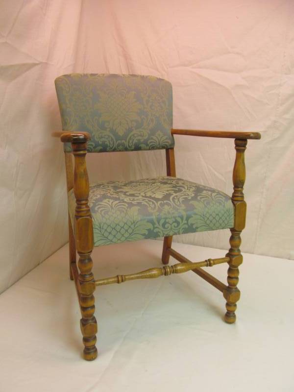 lot 111 image: vintage chair
