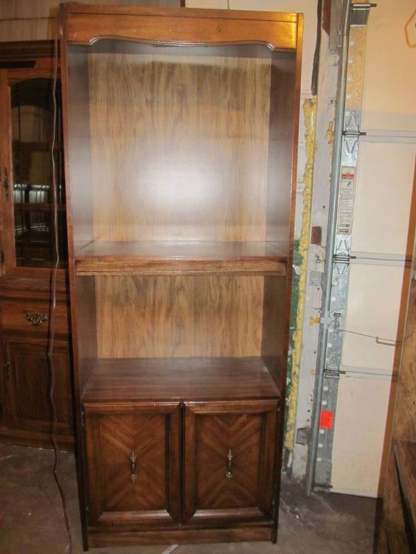 lot 129 image: vintage furniture