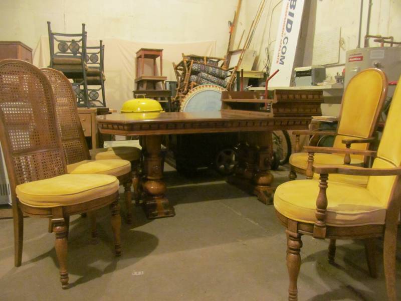 lot 134 image: vintage furniture