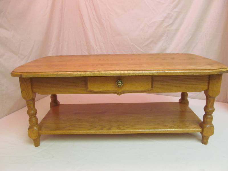 lot 135 image: furniture