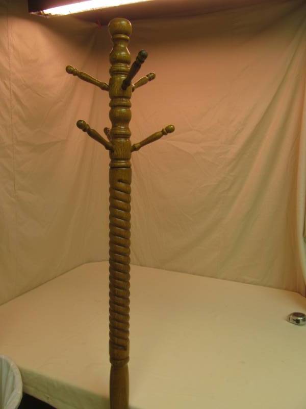 lot 136 image: furniture