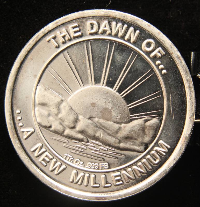 1 TROY OZ. .999 FINE SILVER SILVER EAGLE DESIGN
