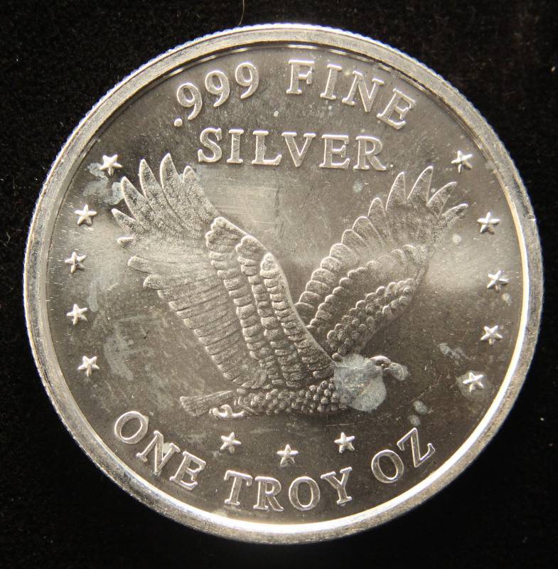 1 TROY OZ. .999 FINE SILVER STANDING LIBERTY QUARTER DESIGN