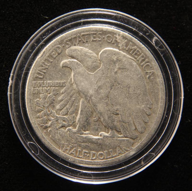 1920-D WALKING LIBERTY HALF DOLLAR IN AIRTITE
