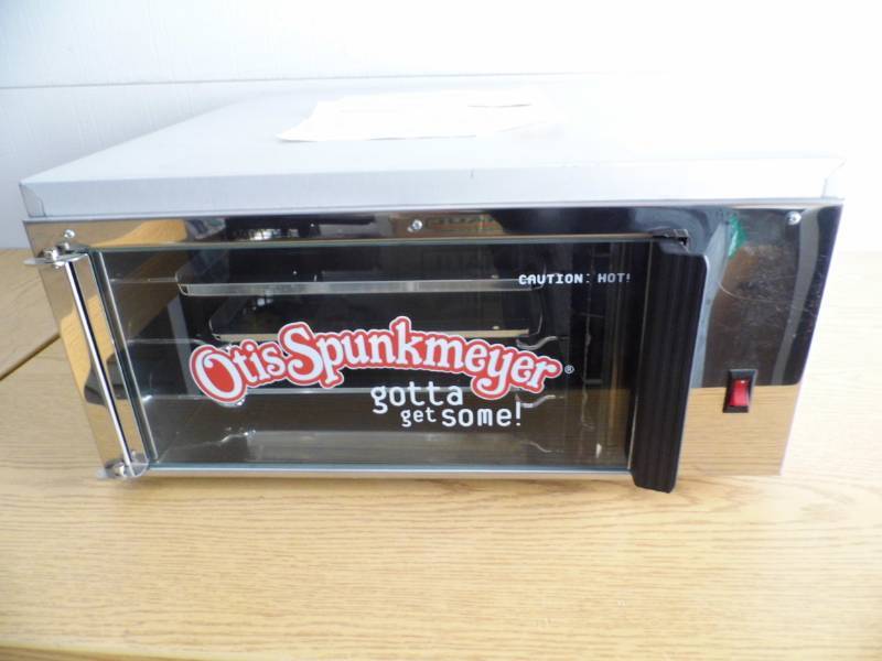 lot 16 image: New Otis Spunkmeyer Oven