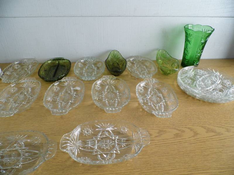 lot 28 image: Pickle - Relish Dishes - Plates - Vase