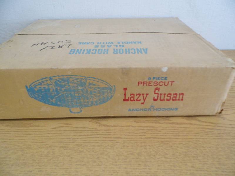 lot 42 image: Prescut Lazy Susan
