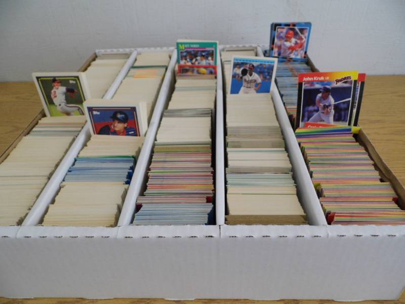 lot 51 image: Large Box of Baseball Cards