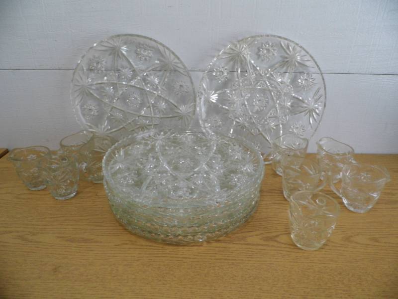 lot 65 image: Lot of 7 Glass Serving Trays - 9 Small Pitchers