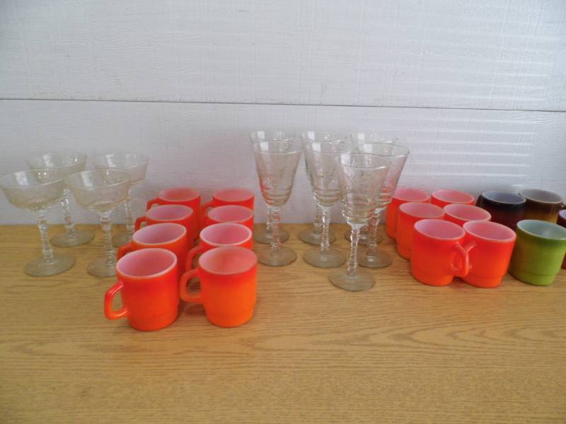 lot 68 image: FireKing Mugs - Stemware
