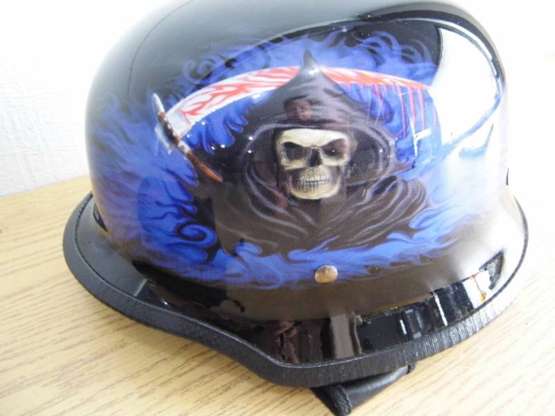 lot 77 image: Outlaw Helmet w Cover