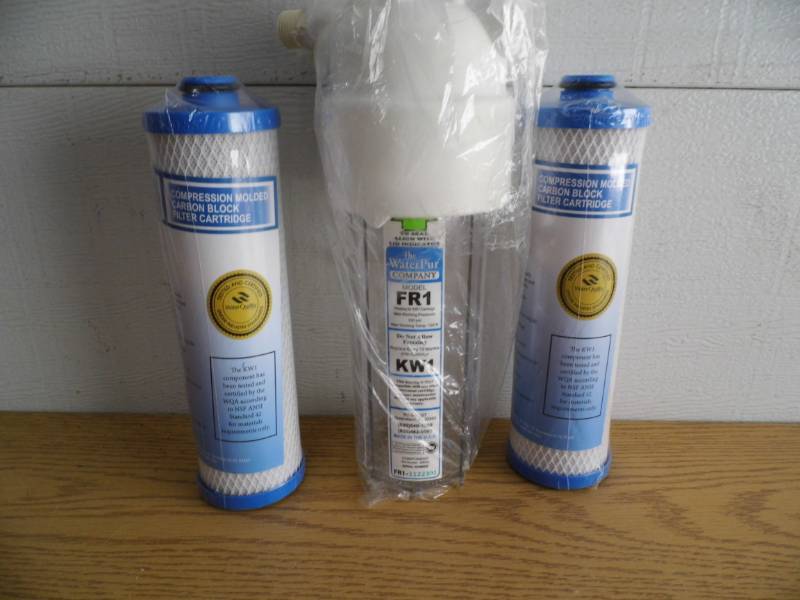 lot 86 image: Water Filters - Housing