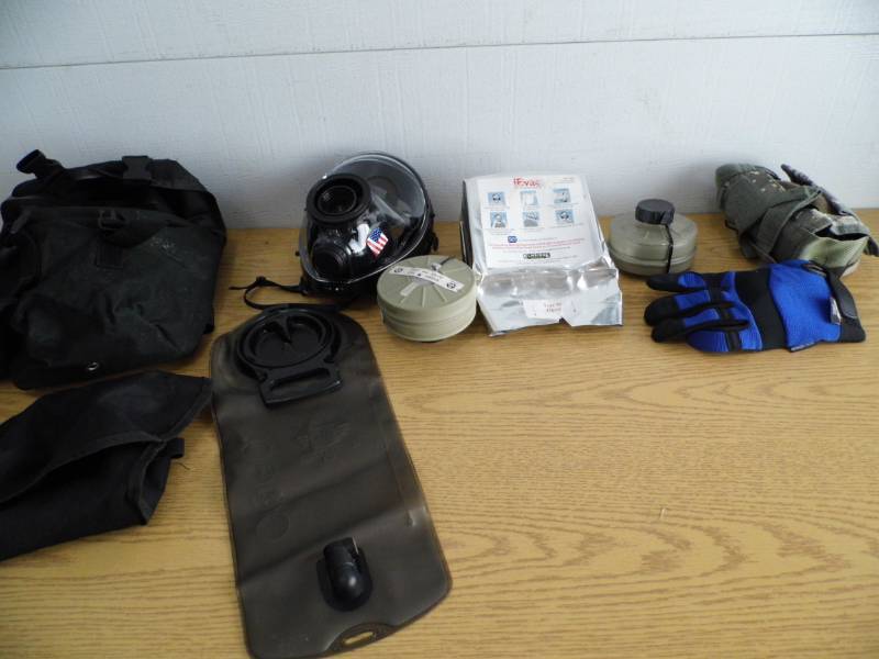 lot 116 image: Gas Mask