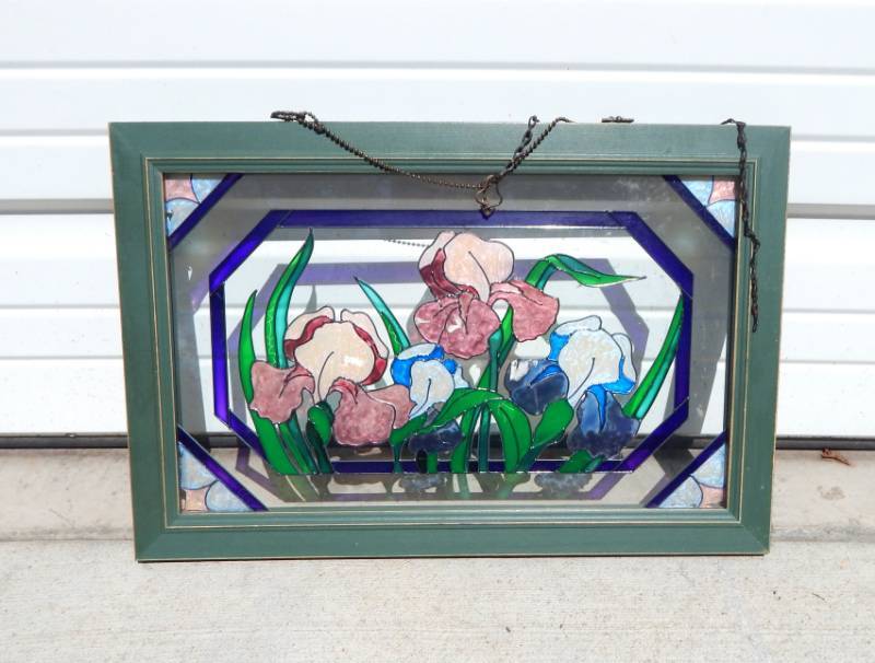 lot 43 image: Vintage Stained Glass Window