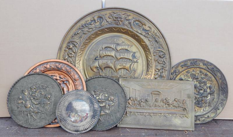 lot 46 image: Lot of Vintage Metal Decorative Trays and Platters