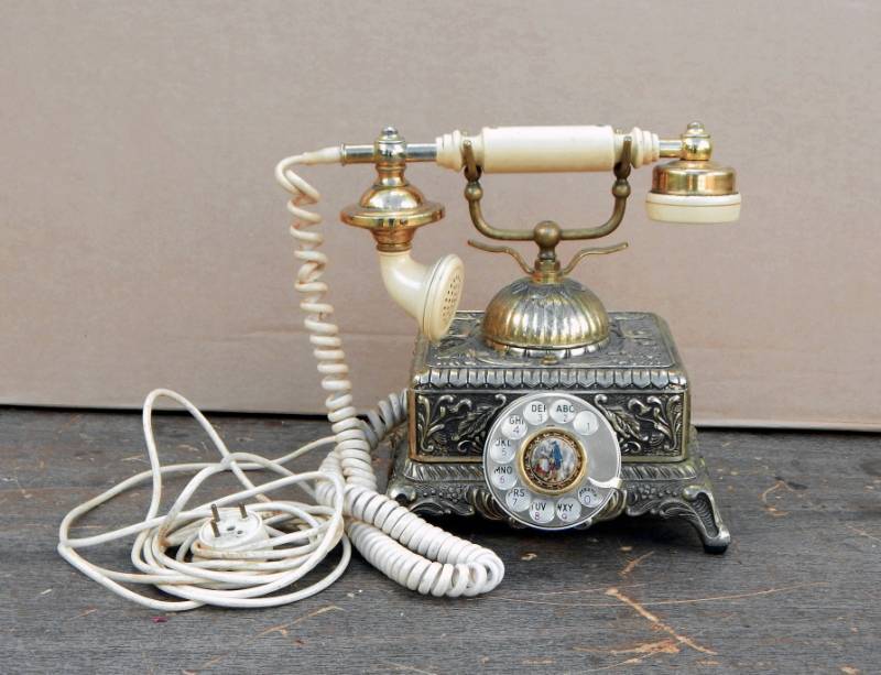 lot 36 image: Vintage United States Telephone Company Ornate Brass Rotary Phone