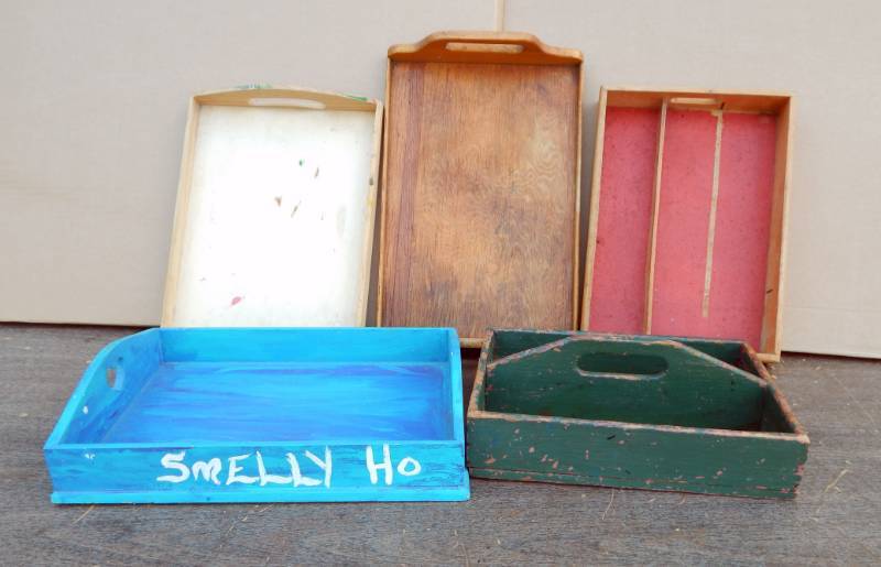 lot 108 image: Lot of Wood Trays