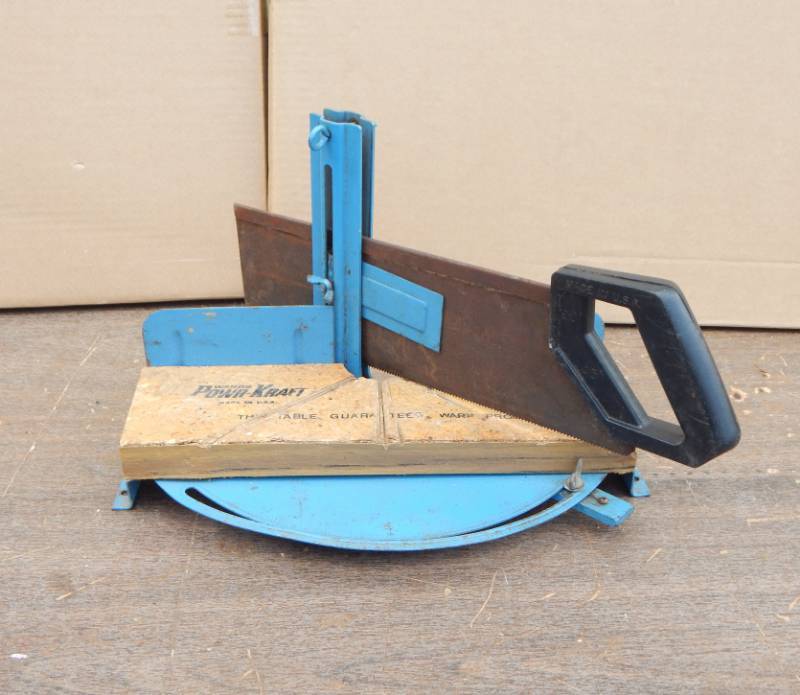 lot 87 image: Power Kraft Miter Box Saw