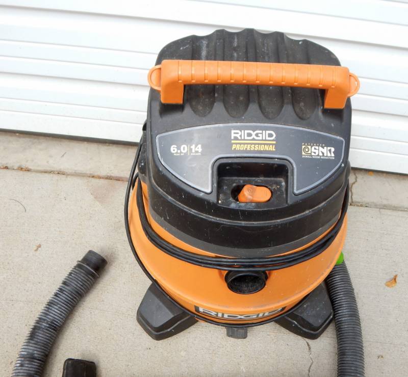 lot 90 image: Rigid Professional Shop Vac