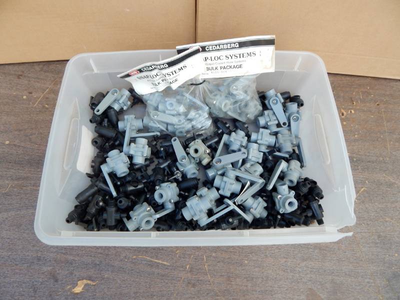 lot 93 image: Lot of Cedarberg Snap Lock System Parts