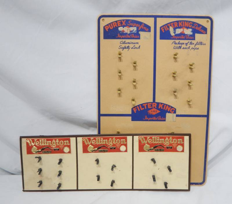 lot 4 image: Pair of Vintage 1940s Pipe Sales Display Cards