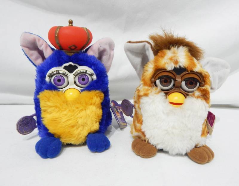 lot 100 image: Pair of Vintage Furbys