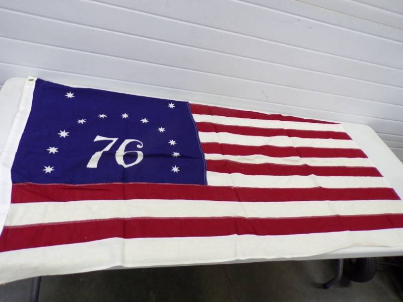 lot 25 image: 76 Flag