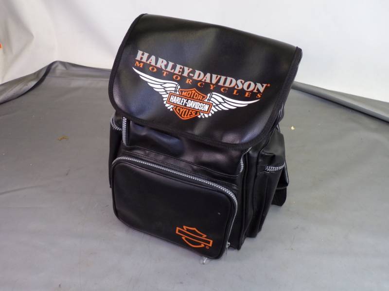 lot 32 image: Harley Davidson Backpack
