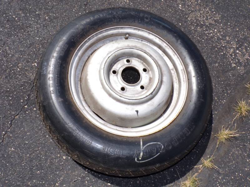 lot 58 image: Spare Tire T15590D16