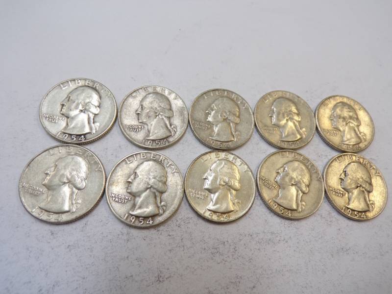 lot 89 image: 10 - 1954 Quarters