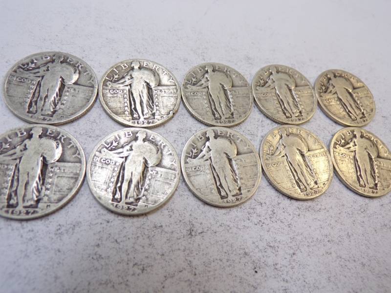 lot 126 image: 10 - Standing Liberty Quarters