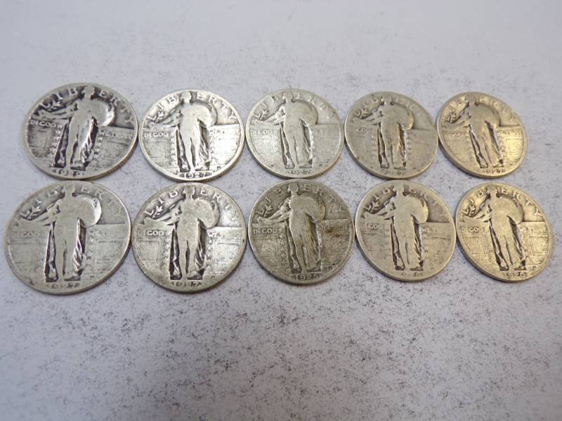 lot 127 image: 10 - Standing Liberty Quarters