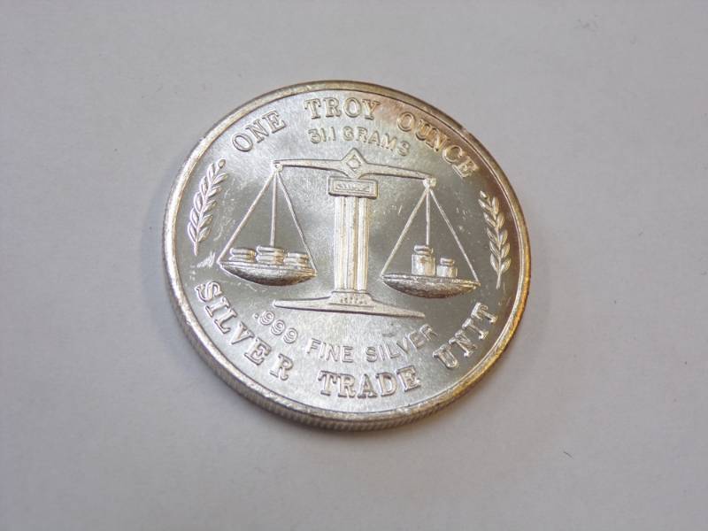 lot 153 image: One Ounce .999 Fine Silver