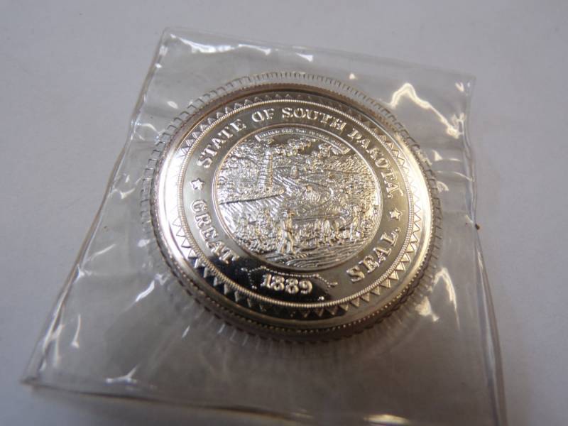 lot 157 image: One Ounce .999 Fine Silver