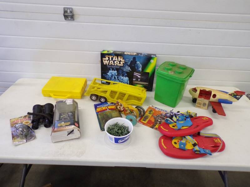 lot 165 image: Vintage Toys including Duplo Legos