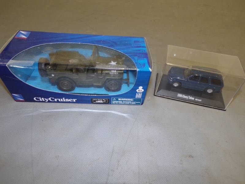 lot 170 image: Jeep and Tahoe Collectable Cars
