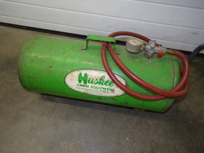 lot 177 image: Portable Air Tank